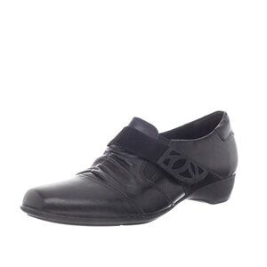 Clarks Artisan Noreen Wise Women's Slip-On Loafer